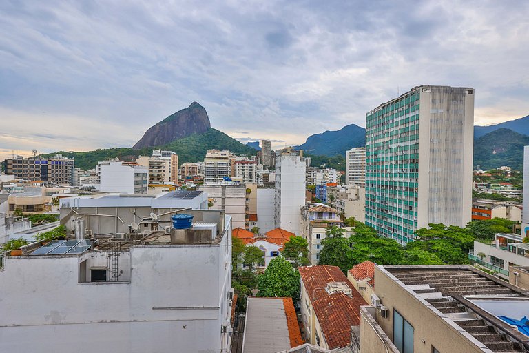 Leblon Breeze: praia, piscina, garagem e metrô!