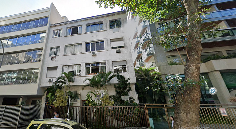 Solar Arpoador: 2 qts (1st) na Praia de Ipanema