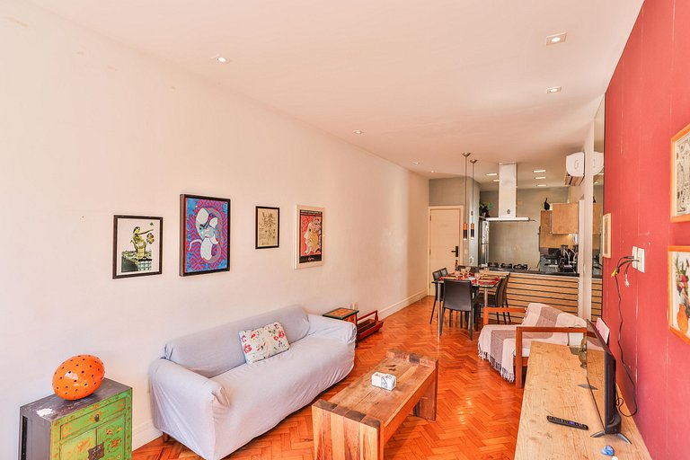 Solar Arpoador: 2 qts (1st) na Praia de Ipanema