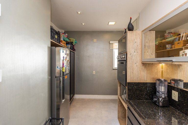 Solar Arpoador: 2 qts (1st) na Praia de Ipanema