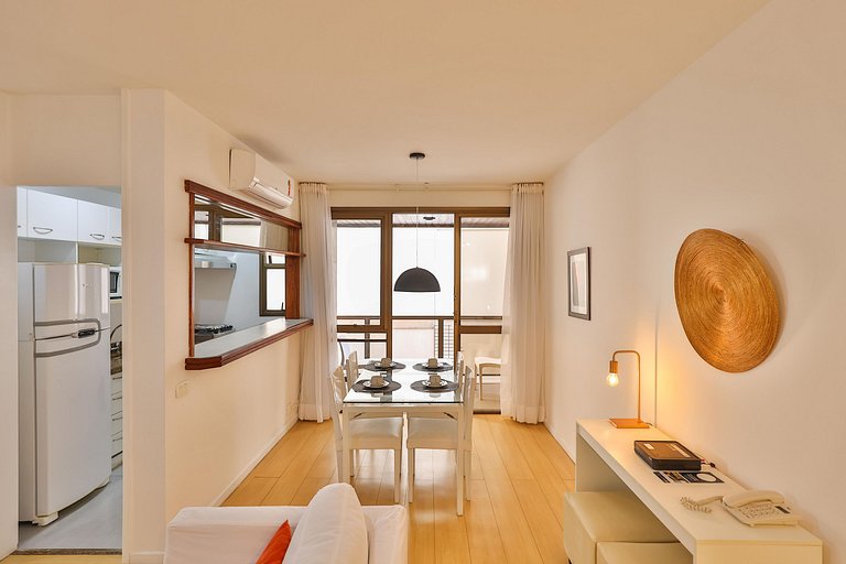 Aconchego Leblon: praia, piscina, garagem e metrô!