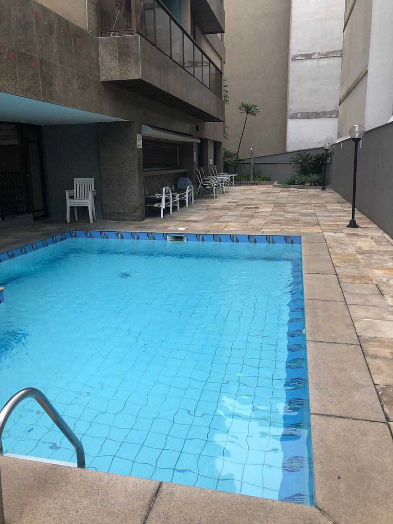 Aconchego Leblon: praia, piscina, garagem e metrô!