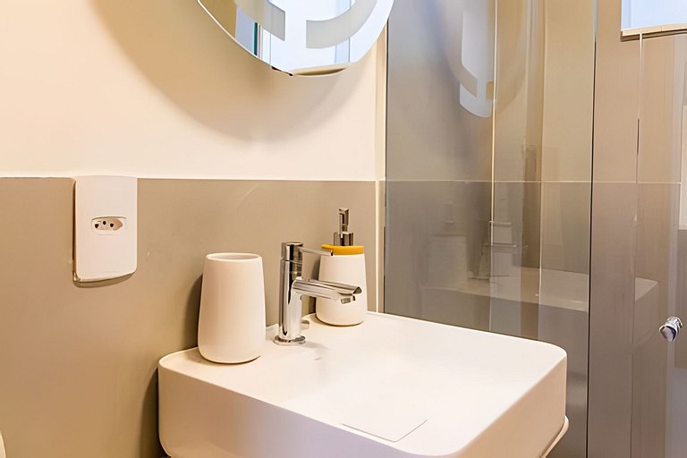 Copacabana Superb Location HighSpeedWiFi Apartment