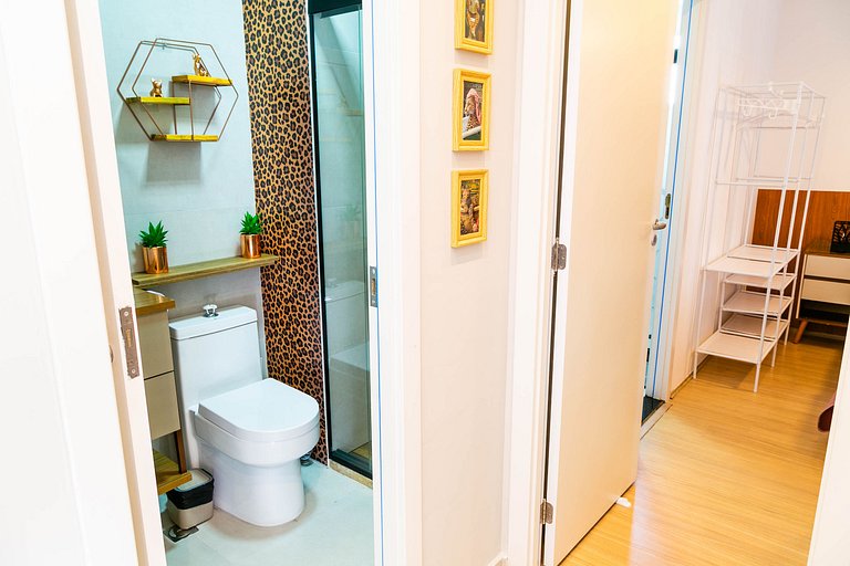 Rio Wonder: Elegante 2 quartos (1 suíte) com vaga!