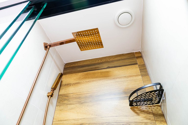 Rio Wonder: Elegante 2 quartos (1 suíte) com vaga!