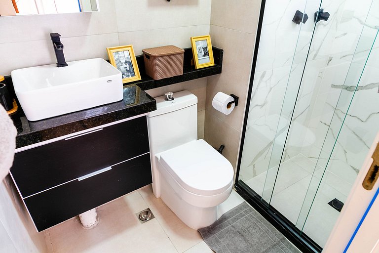 Rio Wonder: Elegante 2 quartos (1 suíte) com vaga!