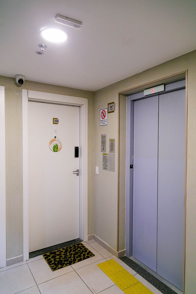 Rio Wonder: Elegante 2 quartos (1 suíte) com vaga!