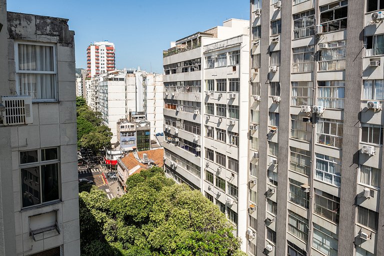 Copacabana Urban Glass Studio