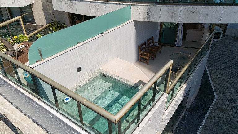 Barra Horizon: Onde o Mar Começa na Sua Varanda