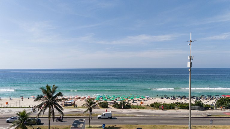 Barra Horizon: Onde o Mar Começa na Sua Varanda