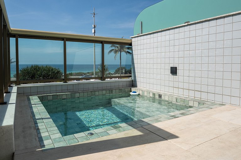 Barra Horizon: Onde o Mar Começa na Sua Varanda