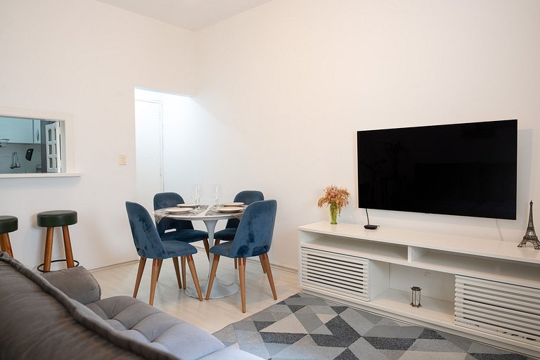 Leblon Living: localização, vaga e metrô na porta!