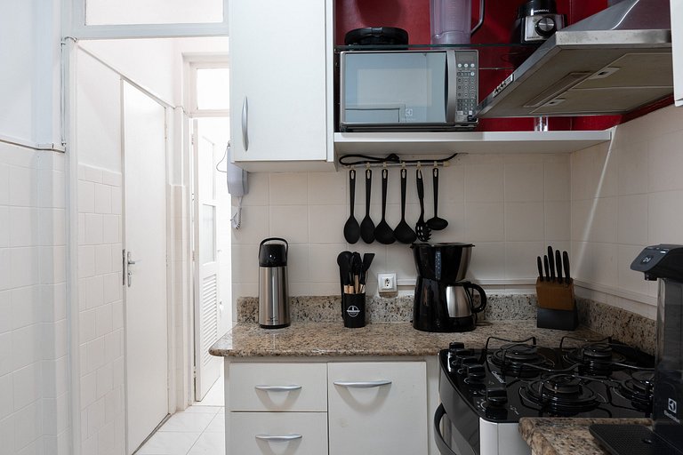 Leblon Living: localização, vaga e metrô na porta!