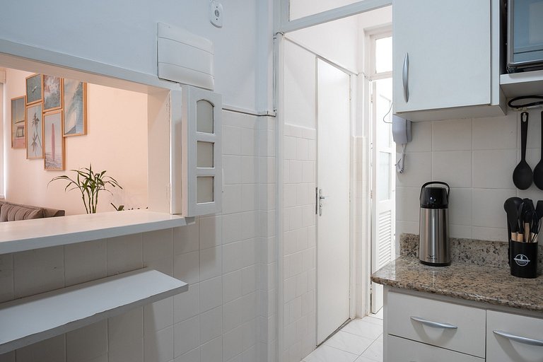 Leblon Living: localização, vaga e metrô na porta!