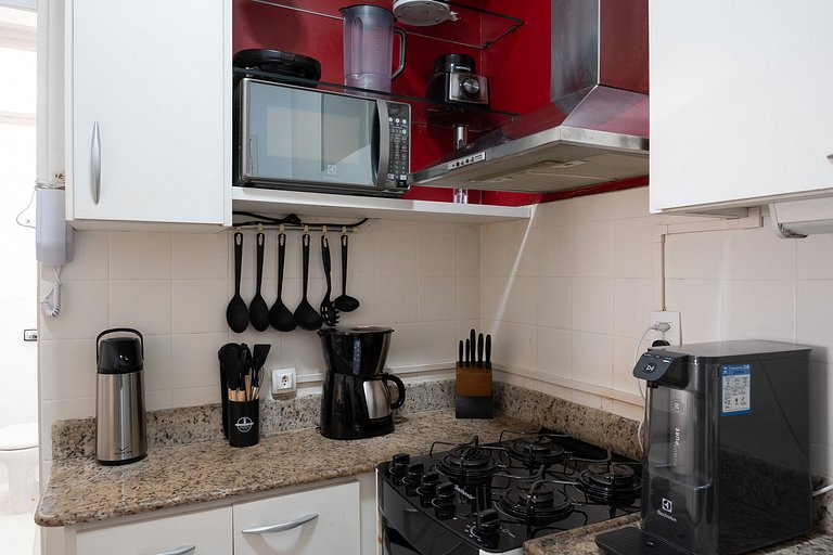 Leblon Living: localização, vaga e metrô na porta!