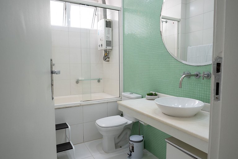 Leblon Living: localização, vaga e metrô na porta!