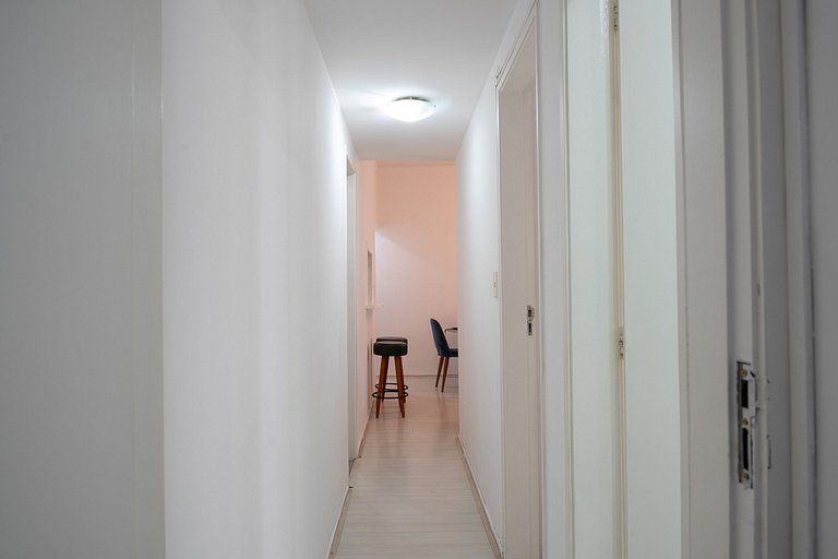 Leblon Living: localização, vaga e metrô na porta!