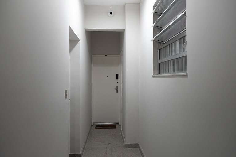 Leblon Living: localização, vaga e metrô na porta!