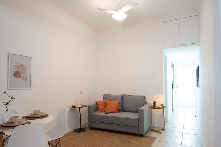 Copacabana Quiet: cama queen e localização soberba