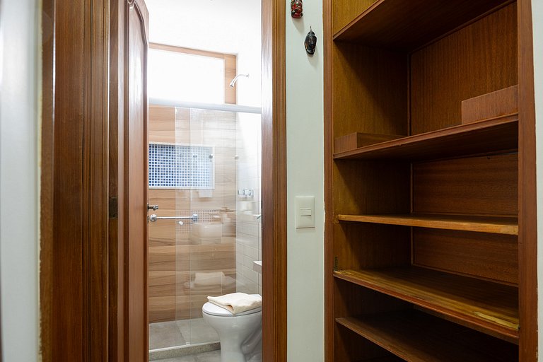 Vila Tijuca: Suíte Compacta, Quarto, Vaga Garagem