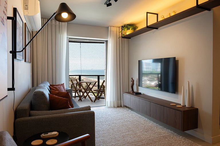 Barra Breeze: Estilo, Conforto e Vista Soberba!