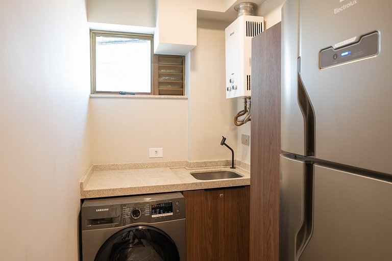 Barra Breeze: Estilo, Conforto e Vista Soberba!