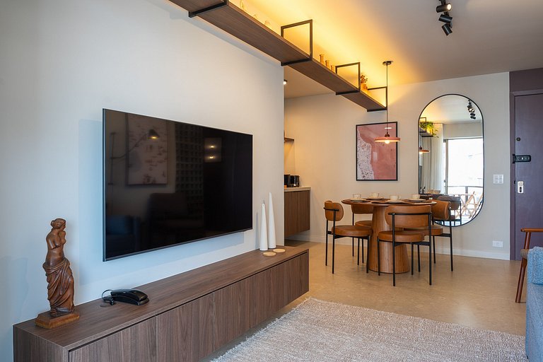 Barra Breeze: Estilo, Conforto e Vista Soberba!