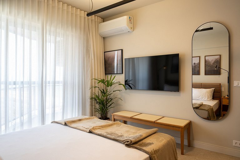 Barra Breeze: Estilo, Conforto e Vista Soberba!