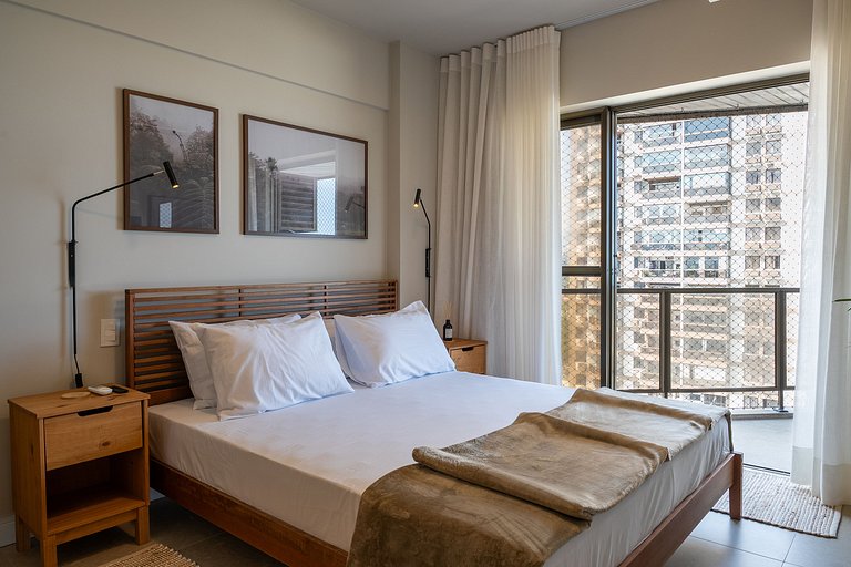 Barra Breeze: Estilo, Conforto e Vista Soberba!