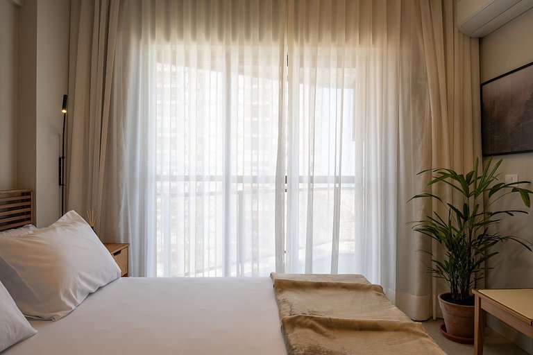 Barra Breeze: Estilo, Conforto e Vista Soberba!