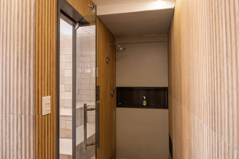 Barra Breeze: Estilo, Conforto e Vista Soberba!