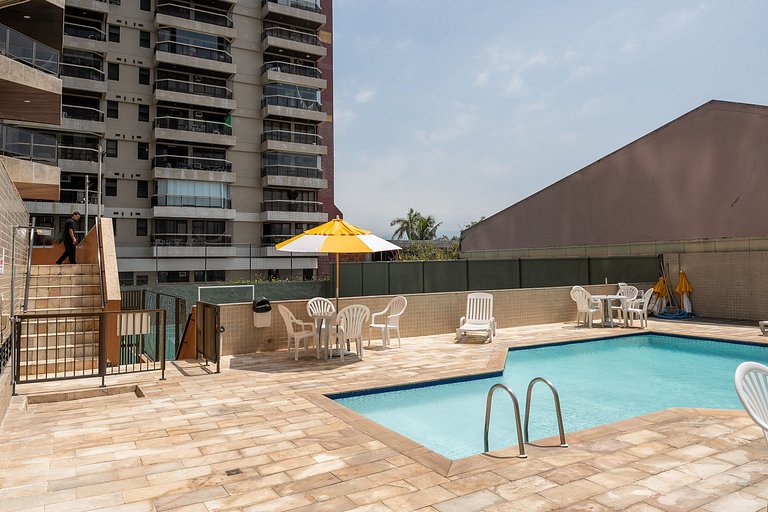 Barra Breeze: Estilo, Conforto e Vista Soberba!