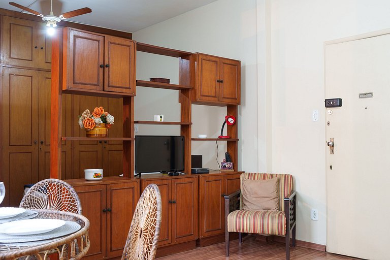 Copacabana Easy Stay: Funcional e Bem Localizado!