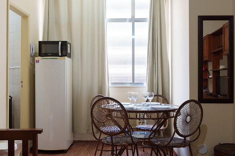 Copacabana Easy Stay: Funcional e Bem Localizado!