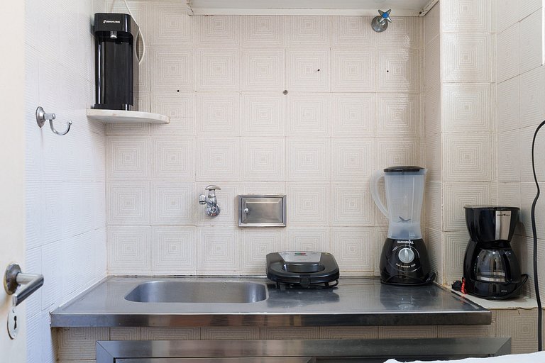Copacabana Easy Stay: Funcional e Bem Localizado!