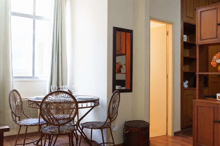 Copacabana Easy Stay: Funcional e Bem Localizado!