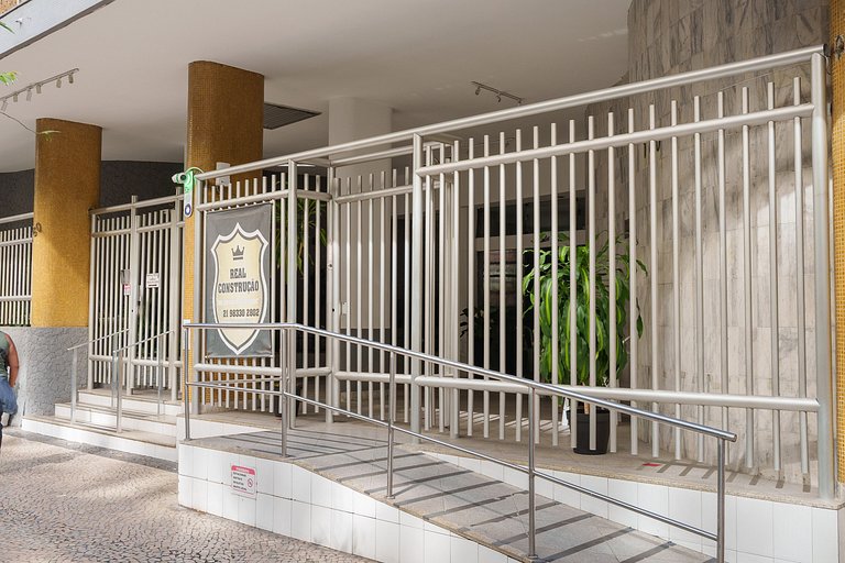 Copacabana Concept: 2 Quartos, Praia e Metrô!