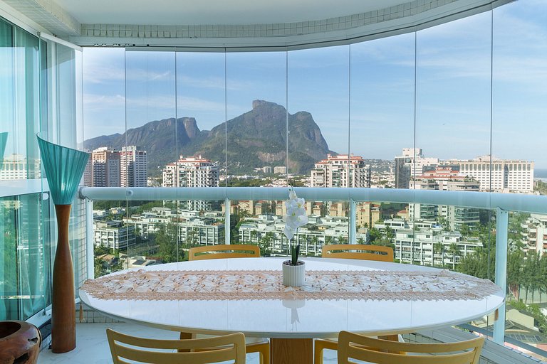 Wyndham Rio Barra: Vista Mar e Varanda Panorâmica