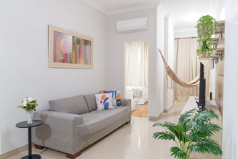 Copacabana Quartier: 2 Quartos na Quadra da Praia!