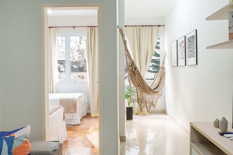Copacabana Quartier: 2 Quartos na Quadra da Praia!