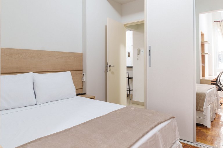 Copacabana Quartier: 2 Quartos na Quadra da Praia!