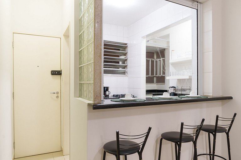Copacabana Quartier: 2 Quartos na Quadra da Praia!