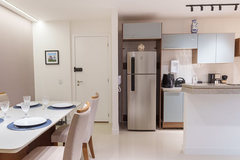 Ilha Pura Living: Quarto, Sala, Varanda e Lazer!