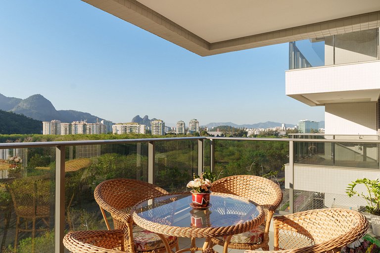 Ilha Pura Living: Quarto, Sala, Varanda e Lazer!