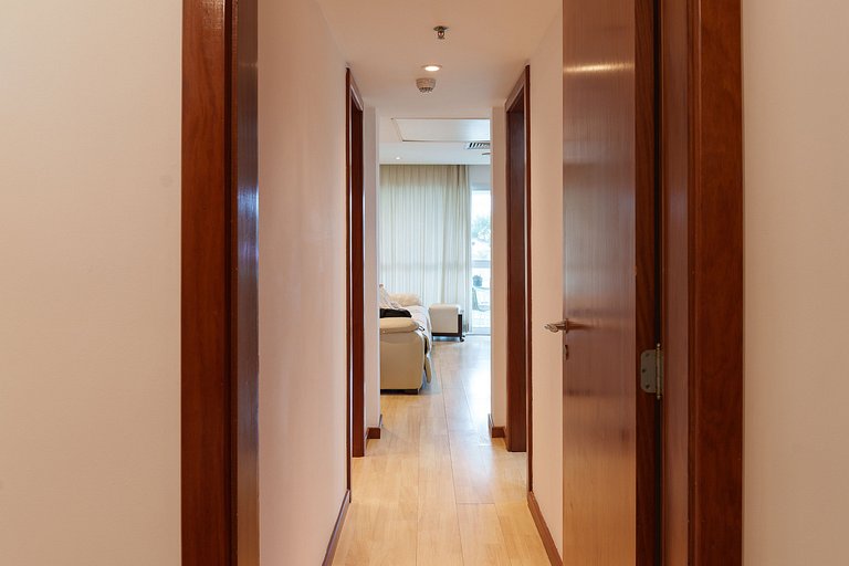 Wyndham Rio Barra: 2 Suítes, Varandas e Vista Mar!