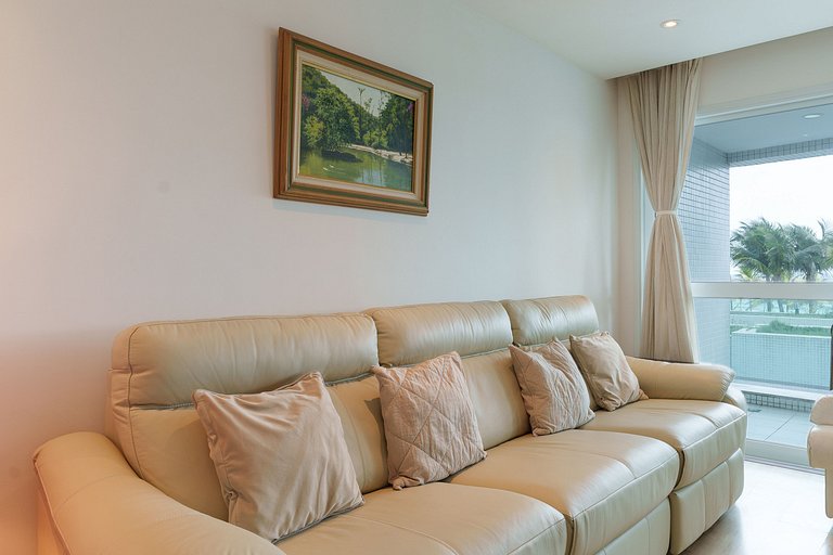 Wyndham Rio Barra: 2 Suítes, Varandas e Vista Mar!