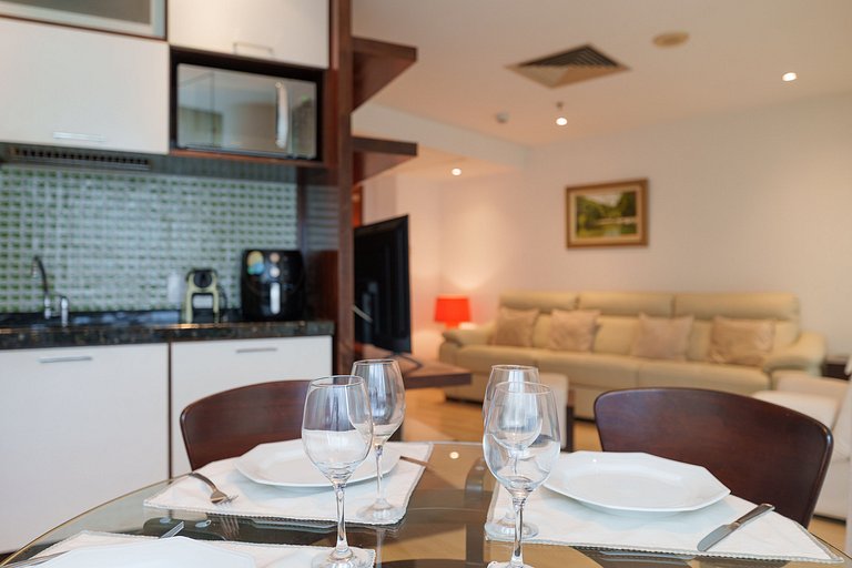 Wyndham Rio Barra: 2 Suítes, Varandas e Vista Mar!