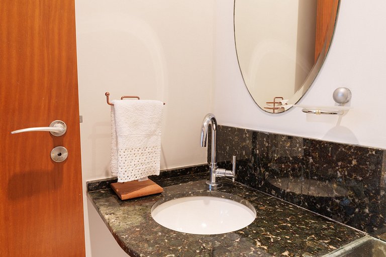 Wyndham Rio Barra: 2 Suítes, Varandas e Vista Mar!