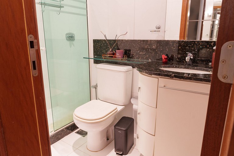 Wyndham Rio Barra: 2 Suítes, Varandas e Vista Mar!