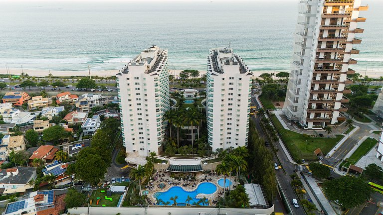 Wyndham Rio Barra: 2 Suítes, Varandas e Vista Mar!